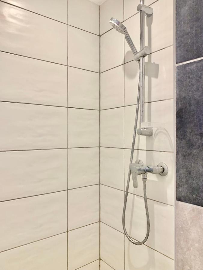 #Ay L'Astucieux Fully-Equipped Flat Leilighet La Tronche  Eksteriør bilde